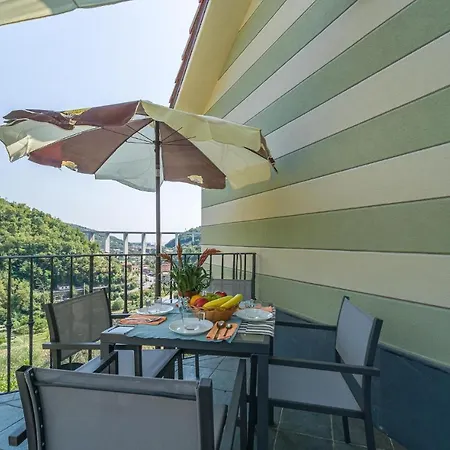 Amazing In With House Sea View Holiday home